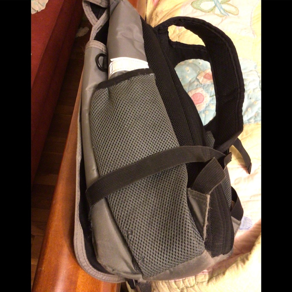 - Xbox Backpack With Some Controller And Wires - image 7